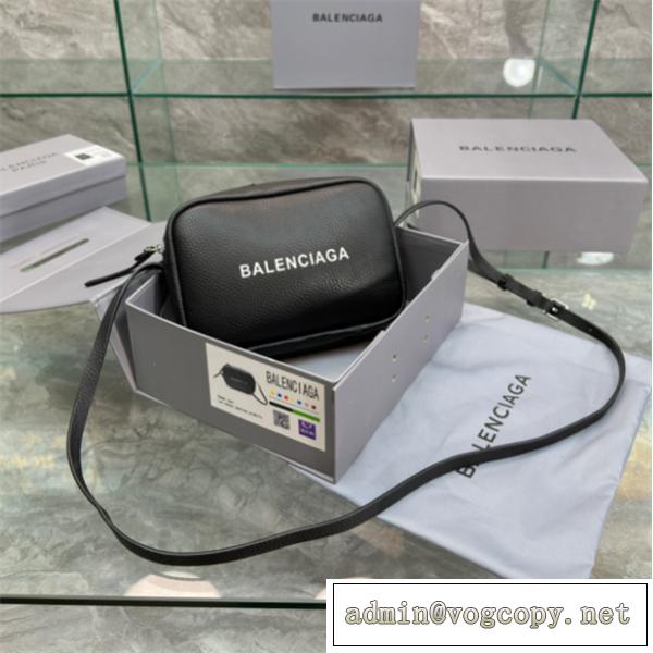 人気色❤️バレンシアガ ショルダーバッグBALENCIAGAコピー秋冬最新100％品質保証