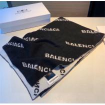 ❤️クリスマス❤️BALENCIAGAバレンシアガコピースカーフおしゃれ海外セレブ愛用★定番商品