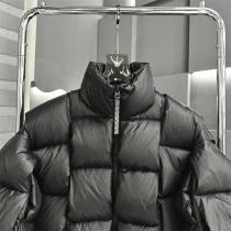 Bottega Venetaコピーボッテガ ヴェネタ ダウンジャケット人気2026トレンド秋冬コレクション黒色