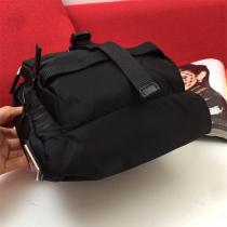 カジュアル❤️PRADAボディバッグプラダコピーおしゃれストリートファッション黒色