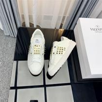 2026トレンドVALENTINOスニーカー新作ヴァレンティノ靴コピーVLTN LOGOカジュアルホワイトシューズ