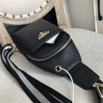 高級レザー★PRADAボディバッグ新作プラダコピーメンズ胸バッグ使いやすい収納性抜群