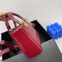 Lady diorバッグコピーミニサイズ定番商品★入手困難ワインレッド斜めに掛け通勤バッグ