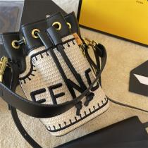 ★Fendi 偽物★Mon Tresorフェンディショルダーバッグ可愛いスモルバッグプレゼント最適上質なアイテム