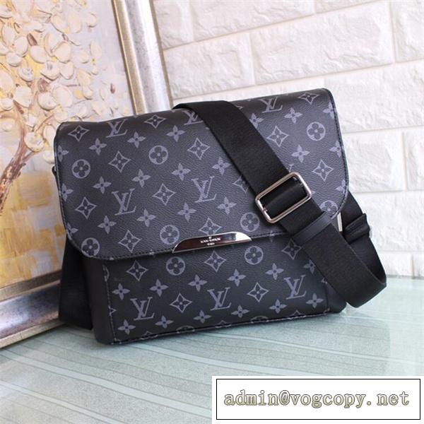 LOUIS VUITTONスーパーコピー Messenger PM Explorer メッセンジャーバッグ ルイ ヴィトン size:32x28x11CM