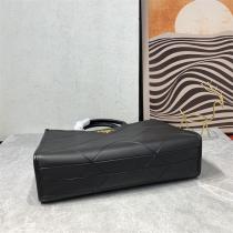 PRADA Saffianプラダトートバッグコピー収納性OK芸能人愛用上質なアイテム2026最新トレンド