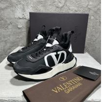 【100％品質保証】VALENTINOスニーカーメンズ新作ヴァレンティノコピーカジュアルシューズ履き心地