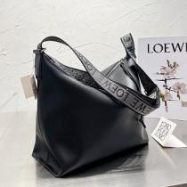 おしゃれLOEWE ショルダーバッグ 魅力的ロエベスーパーコピー 牛革。size:33x31cm 
