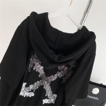 2026春の高い評価最新品 Off-White コピー パーカー フェイクレイヤード オフホワイト 溶けるはつ墨矢印ロゴ プリント柄 綿生地