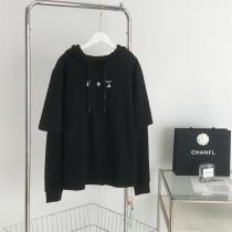 2026春の高い評価最新品 Off-White コピー パーカー フェイクレイヤード オフホワイト 溶けるはつ墨矢印ロゴ プリント柄 綿生地