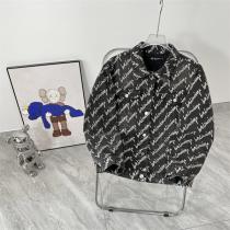 BALENCIAGA コピー バレンシアガ ジャケット モノグラムプリント柄 ストリート感 ルーズな雰囲気をアピール デニム