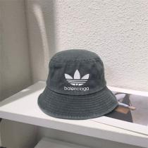 お洒落❤️Balenciaga&adidasコラボ新作 バレンシアガコピーバケットハット人気ランキング限定アイテム