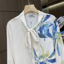 HERMES コピー シャツ エルメス カジュアル感 上品 オーバーサイズ おすすめ人気ランキング シルクの混紡生地