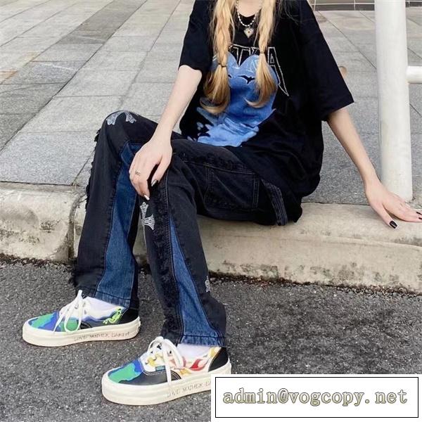 2026春夏新作 クロムハーツ 偽物 ジーンズ リップド加工 刺繡クロスロゴ CHROME HEARTS 塩顔男女にピッタリ❕