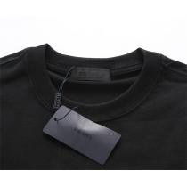 2026春夏アイテム PRADA コピー Tシャツ プリント柄 メタリックカラーロゴ 男女兼用 お目立ち度抜群