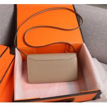 超激安人気❤️エルメスコピーショルダーバッグ「H」ロック HERMES　Constance   to go通販使いやすいミニバッグ