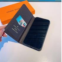 ルイヴィトン スーパー コピー スマホケース LOUIS VUITTON 定番モノグラム 手帳型  アイフォンケース