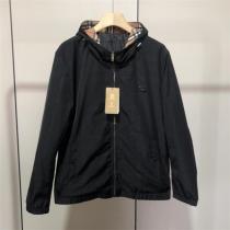 BURBERRY 偽物 フードジャケット バーバリー 通気性が良い かすかな柄 