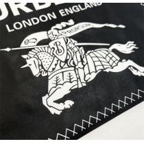 23年トレンド BURBERRY コピー Tシャツ バーバリー 馬と騎手 正方形ロゴ 100%コットン
