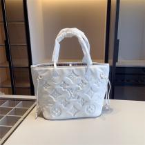 新作登場☆ LOUIS VUITTON コピー トートバッグ ヴィトン bubblegramシリーズ 5色