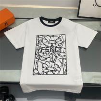 23ss FENDI 偽物 Ｔシャツ フェンディ 半袖 版画デザイン 黒白
