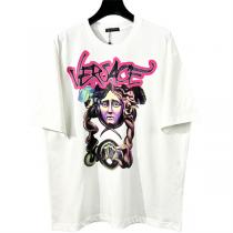 ヴェルサーチ 偽物 Tシャツ VERSACE メデューサ 落書きイラスト