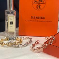 人気色❤️エルメスブレスレット コピーHERMESバングルレディース2026春夏お洒落コーディネート