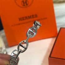 人気色❤️エルメスブレスレット コピーHERMESバングルレディース2026春夏お洒落コーディネート