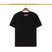 2026年春先のアイテム LOUIS VUITTON  コピー Tシャツ スニーカーイラスト ルイヴィトン