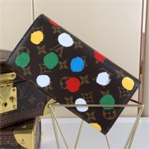 【Ⅿ81980】LOUIS VUITTON 偽物 草間彌生ｘルイヴィトン ポルトフォイユ･サラ NM 財布 ボタン