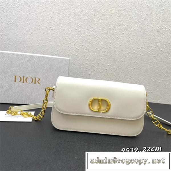 トレンドコーデが叶う★ DIOR スーパーコピー ショルダーバッグ BOBBY ディオール エンボスロゴ 