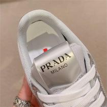★2026★ PRADA コピー スニーカー プラダ カジュアル メタリックカラー グレー 