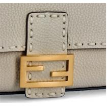 2026年人気新作★フェンディ スーパーコピー ハンドバッグ リメイク 25周年 FENDI レザー100％
