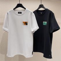✩✩新作襲来✩✩2026年春夏✩FENDI 偽物 Ｔシャツ フェンディ エレガント ロゴ貼り付け 上品さ
