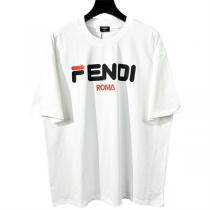 ★2026人気新作★フェンディ スーパーコピー Tシャツ FENDIxROMA 個性的をアピール