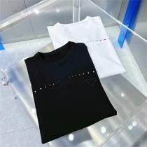 △2026年春先アイテム△ プラダ スーパーコピー Tシャツ 丸首 PRADA  ポリエステルとレーヨンの混紡