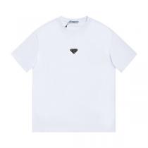 ★シンプルと美しさ★ PRADA コピー Tシャツ プラダ 三角ロゴ貼り付けデザイン 