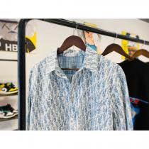 【稀少限定品】ディオール コピー シャツ DIOR×Stussyコラボ モノグラムプリント柄 デニム生地 通勤に適用