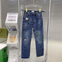 光沢感で品良く♪♪BALENCIAGA コピー ジーンズ SCRIBBLE 落書き ダメージ加工 バレンシアガ
