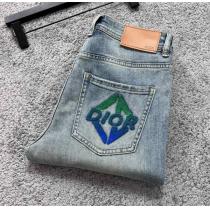 気軽に上級者感！★DIOR コピー ジーンズ ディオール 刺繡 cdロゴ 定番デザイン レトロ処理