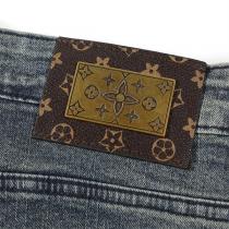 ☆2026年春夏の新作☆ルイヴィトン コピー ジーンズ LOUIS VUITTON 刺繡柄 デニム 高品質生地