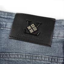 春夏のメンズ定番♪♪♪LOUIS VUITTON コピー ジーンズ ルイヴィトン デニム モノグラム柄 金属ロゴ