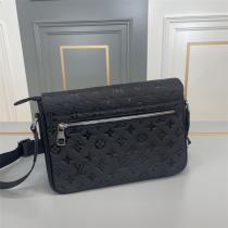 2026年春夏コレクション★★LOUIS VUITTON スーパーコピー ショルダーバッグ ルイヴィトン 牛革 頼もしい収納力