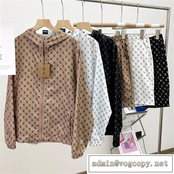 幅広く対応できる上品～バーバリー 偽物 UVカット ジャケット モノグラム BTロゴ 調節可能ドロスト BURBERRY 