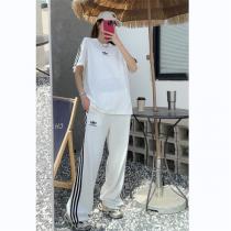 おすすめの春夏アイテム｜バレンシアガ スーパーコピー セットアップ BALENCIAGAｘAdidas コラボ 上下セット