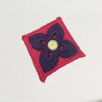 ルイヴィトン スーパーコピー Tシャツ 定番ロゴ貼り付け LOUIS VUITTON 芸能人同じデザイン 綿生地