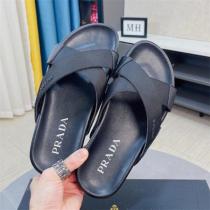 最高品質☆ プラダ 偽物 サンダル 2色 立体ロゴ 天然皮革 PRADA 軽い カジュアルコーデ☆