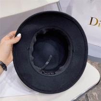 おすすめの春夏コーデ♪♪ ディオール コピー フェルトカンカン帽 DIOR リボン付 定番ロゴ