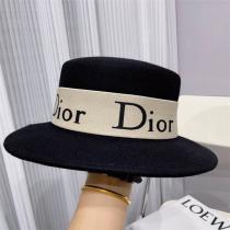 おすすめの春夏コーデ♪♪ ディオール コピー フェルトカンカン帽 DIOR リボン付 定番ロゴ