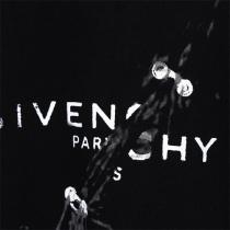 ★2026ssトレンド ジバンシー コピー Tシャツ GIVENCHY 合わせやすさも抜群